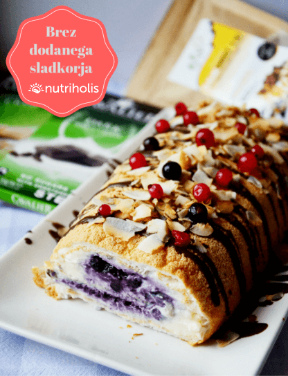 Rolada s kremnim nadevom iz maskarponeja in borovnic