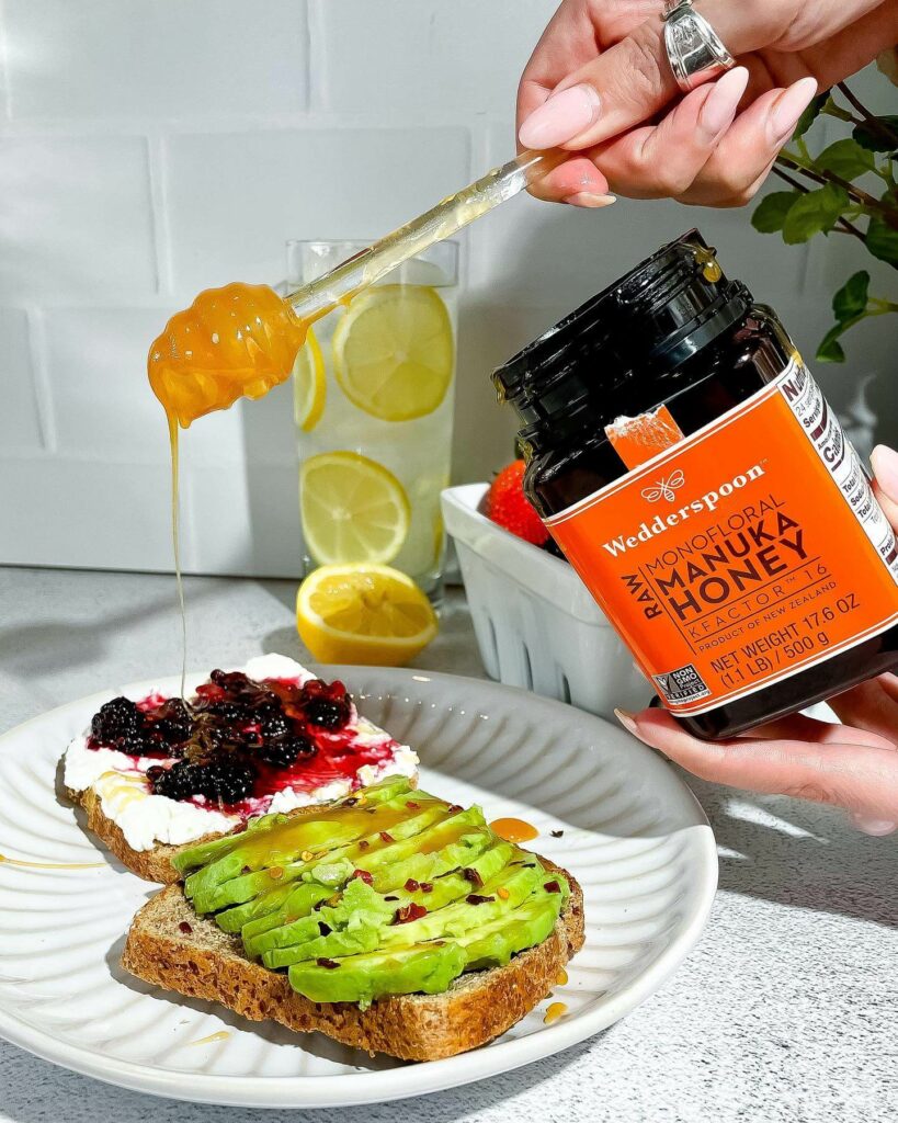 Uporaba Wedderspoon manuka medu